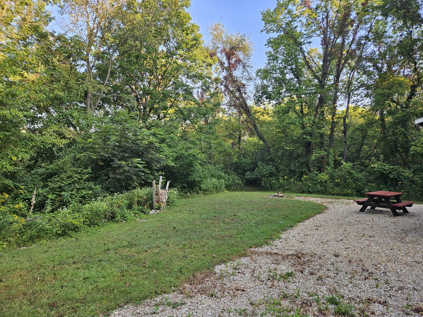1982 North 3103rd Road Ottawa, IL 61350 - Photo 4 of 8 a view of a park with large trees