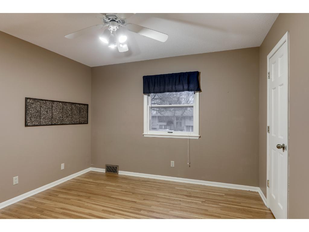 10437 Morris Road Bloomington, MN 55437 - Photo 11 of 24 Gallery Image 11