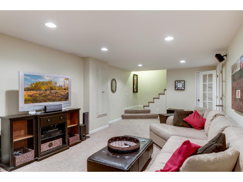 10437 Morris Road Bloomington, MN 55437 - Photo 16 of 24 Gallery Image 16