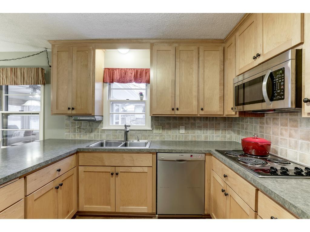 10437 Morris Road Bloomington, MN 55437 - Photo 5 of 24 Gallery Image 5
