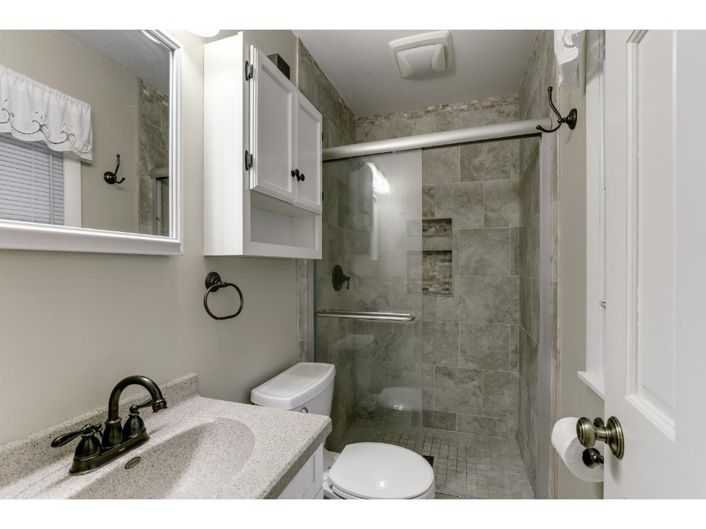 10437 Morris Road Bloomington, MN 55437 - Photo 10 of 24 Gallery Image 10