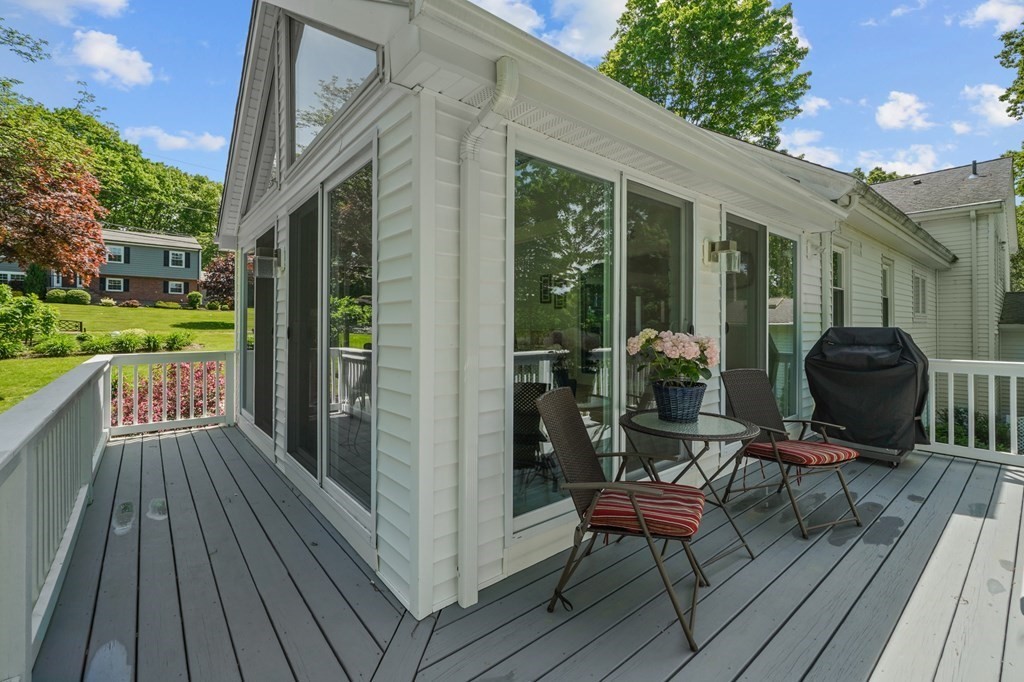 65 High Ridge Drive Cumberland, RI 02864 - Photo 3 of 42