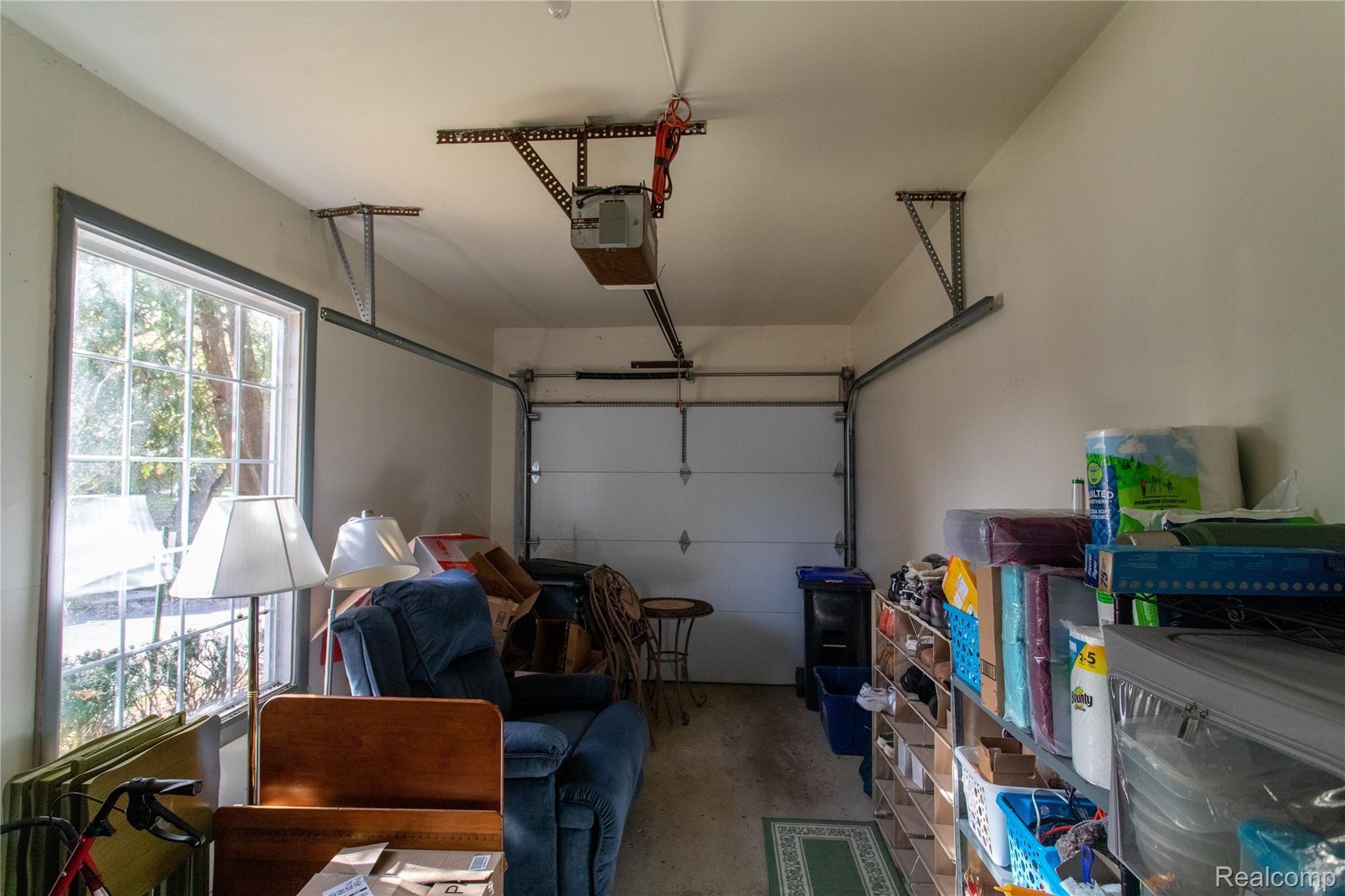 1496 Saddle Lane Rochester, MI 48306 - Photo 19 of 23 House_Saddle-19.jpg