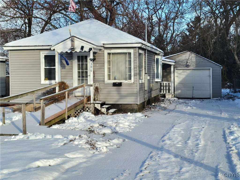 306 Brookfield Road Salina, NY 13211 - Photo 1 of 1 Gallery Image 1