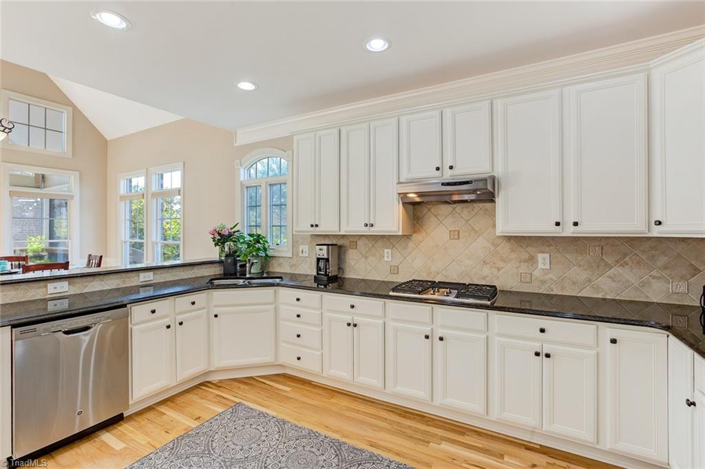 817 Osprey Ridge Road Winston-Salem, NC 27106 - Photo 11 of 44 Gallery Image 11