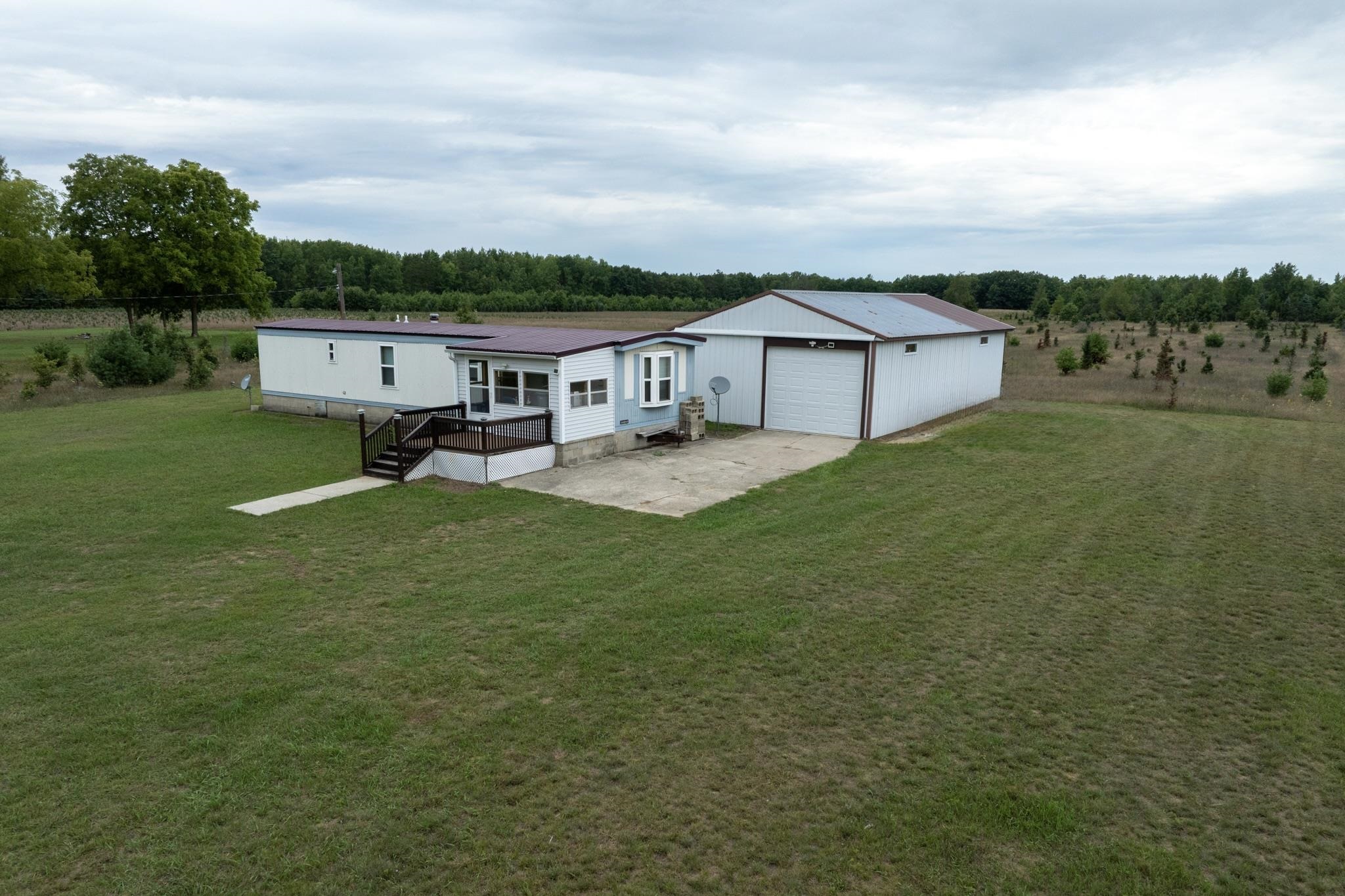 10130 Rock Road Lake, MI 48632 - Photo 10 of 44 1950573-7f43b56d-3e42-4085-816c-96349737417f.JPG