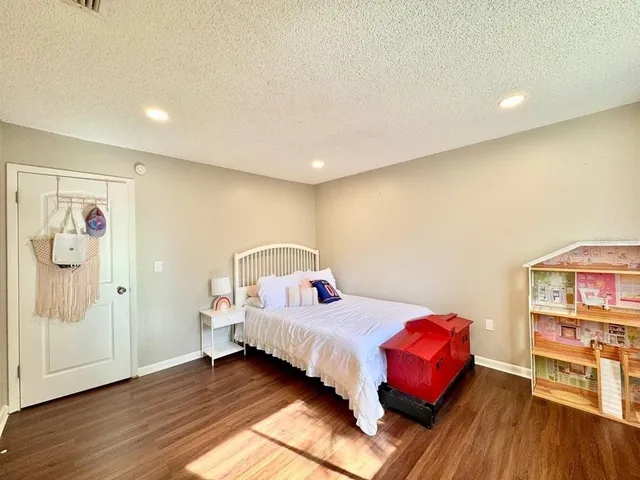 $2,300 | 6345 Newtown Circle, Unit 45A1, Tampa, FL 33615