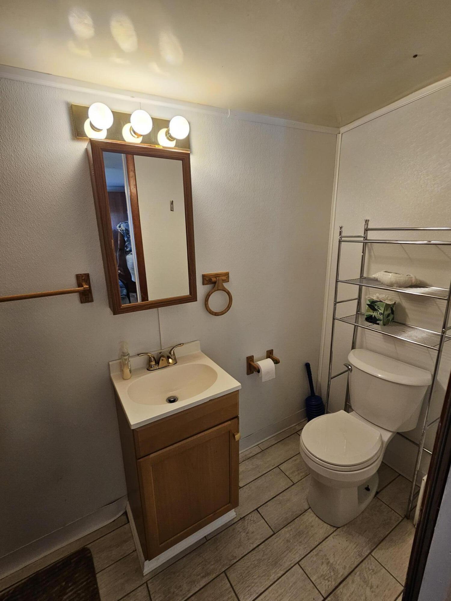 8550 Southwest 20th Street Davie, FL 33324 - Photo 8 of 17 20260509_135449