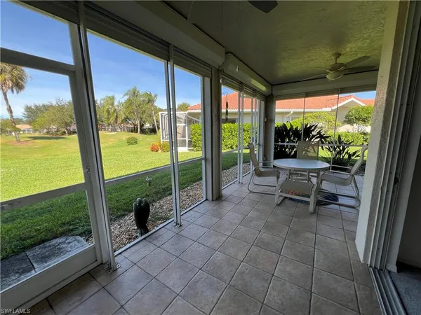 a view of empty room with window