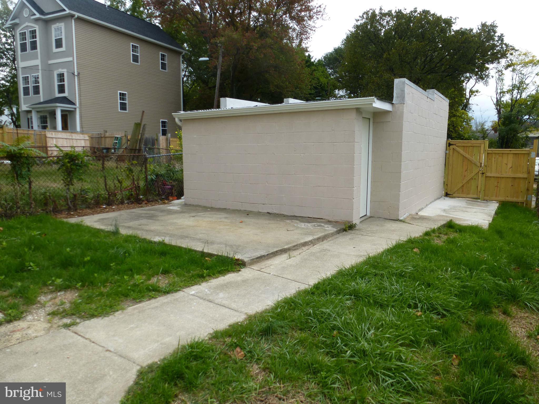 4407 Sheriff Road Northeast Washington, DC 20019 - Photo 26 of 30 Patio, Garage