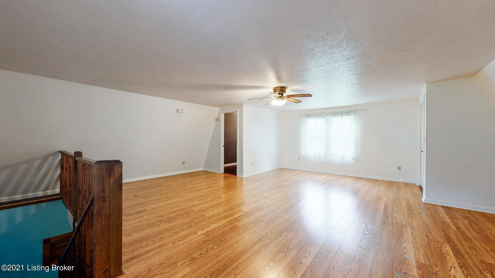 3850 Highgrove Road Coxs Creek, KY 40013 - Photo 16 of 32 The over sized 2nd floor bedroom has laminated flooring and 2 closets.