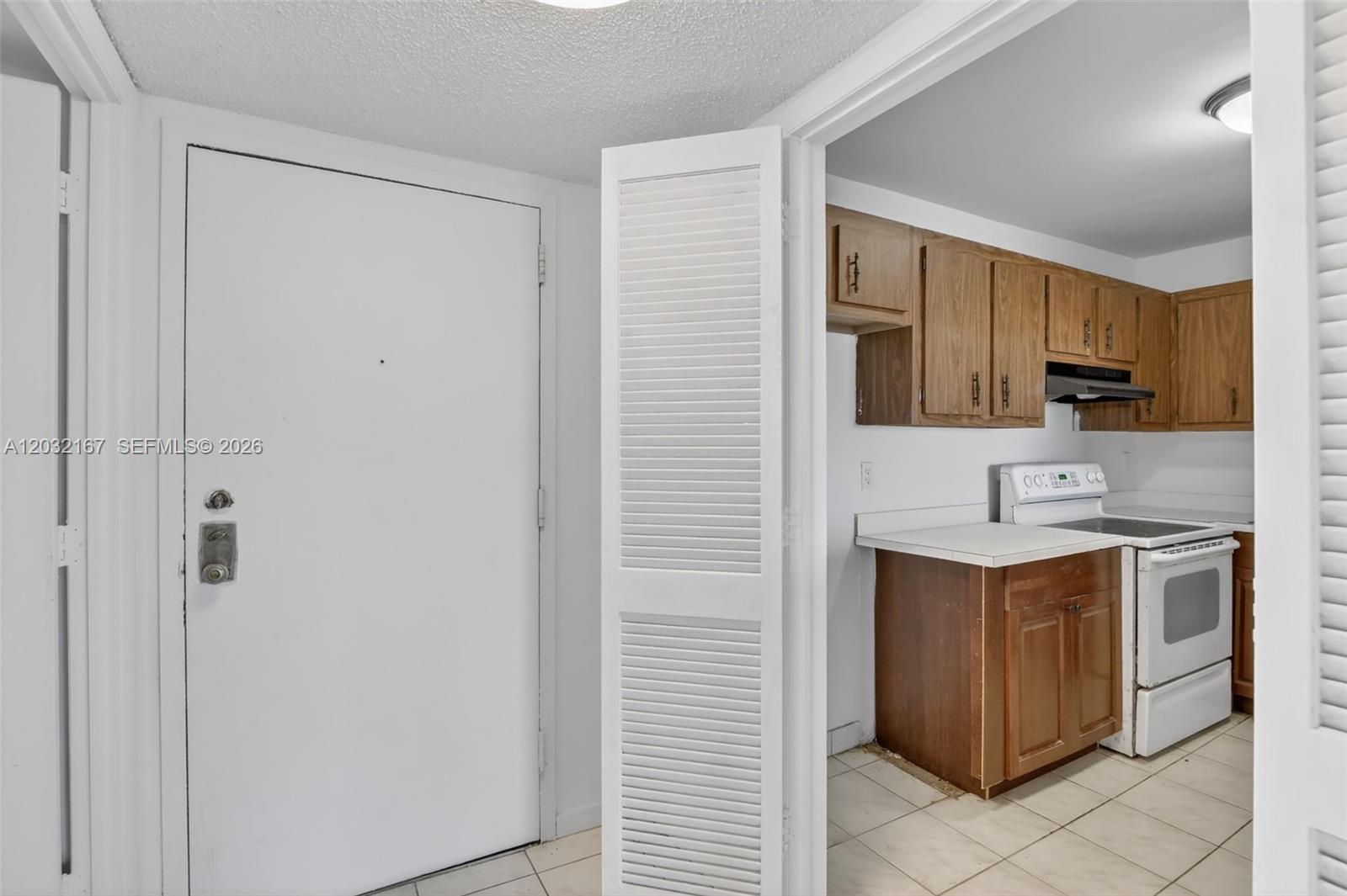 4174 Inverrary Drive, Unit 805 Lauderhill, FL 33319 - Photo 4 of 30
