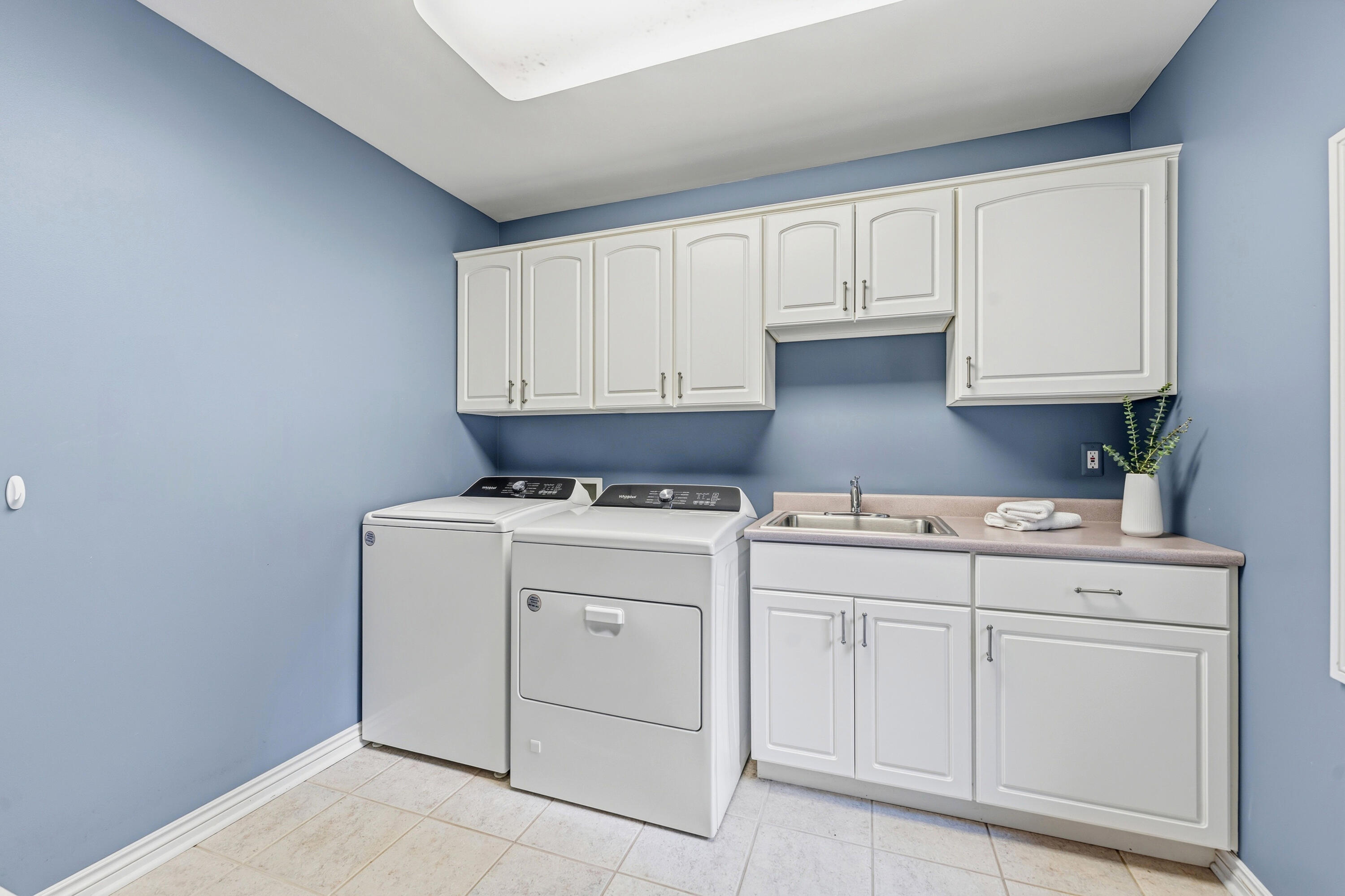 1722 West Kilgore Road Kalamazoo, MI 49008 - Photo 23 of 59 DSC00235
