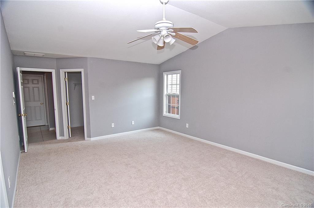 6115 Raisin Tree Lane Charlotte, NC 28215 - Photo 11 of 18 Gallery Image 11
