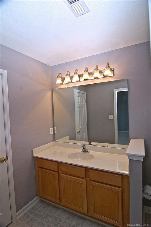 6115 Raisin Tree Lane Charlotte, NC 28215 - Photo 12 of 18 Gallery Image 12