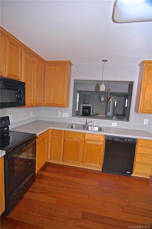 6115 Raisin Tree Lane Charlotte, NC 28215 - Photo 7 of 18 Gallery Image 7