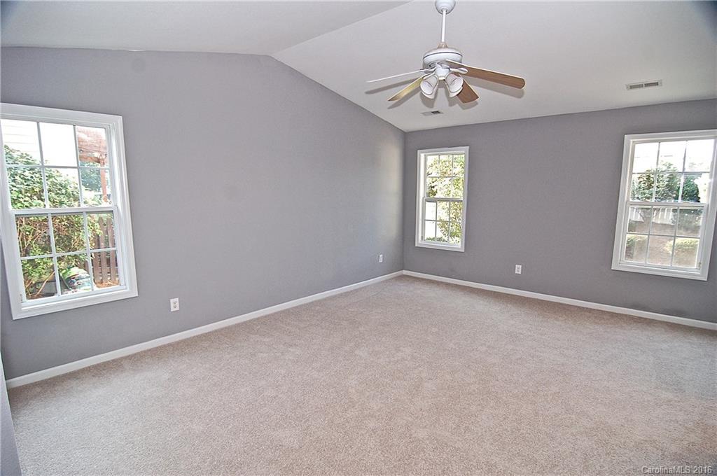 6115 Raisin Tree Lane Charlotte, NC 28215 - Photo 9 of 18 Gallery Image 9