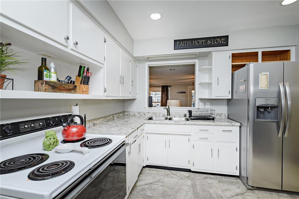915 Park Road Anderson, IN 46011 - Photo 7 of 23 Gallery Image 7