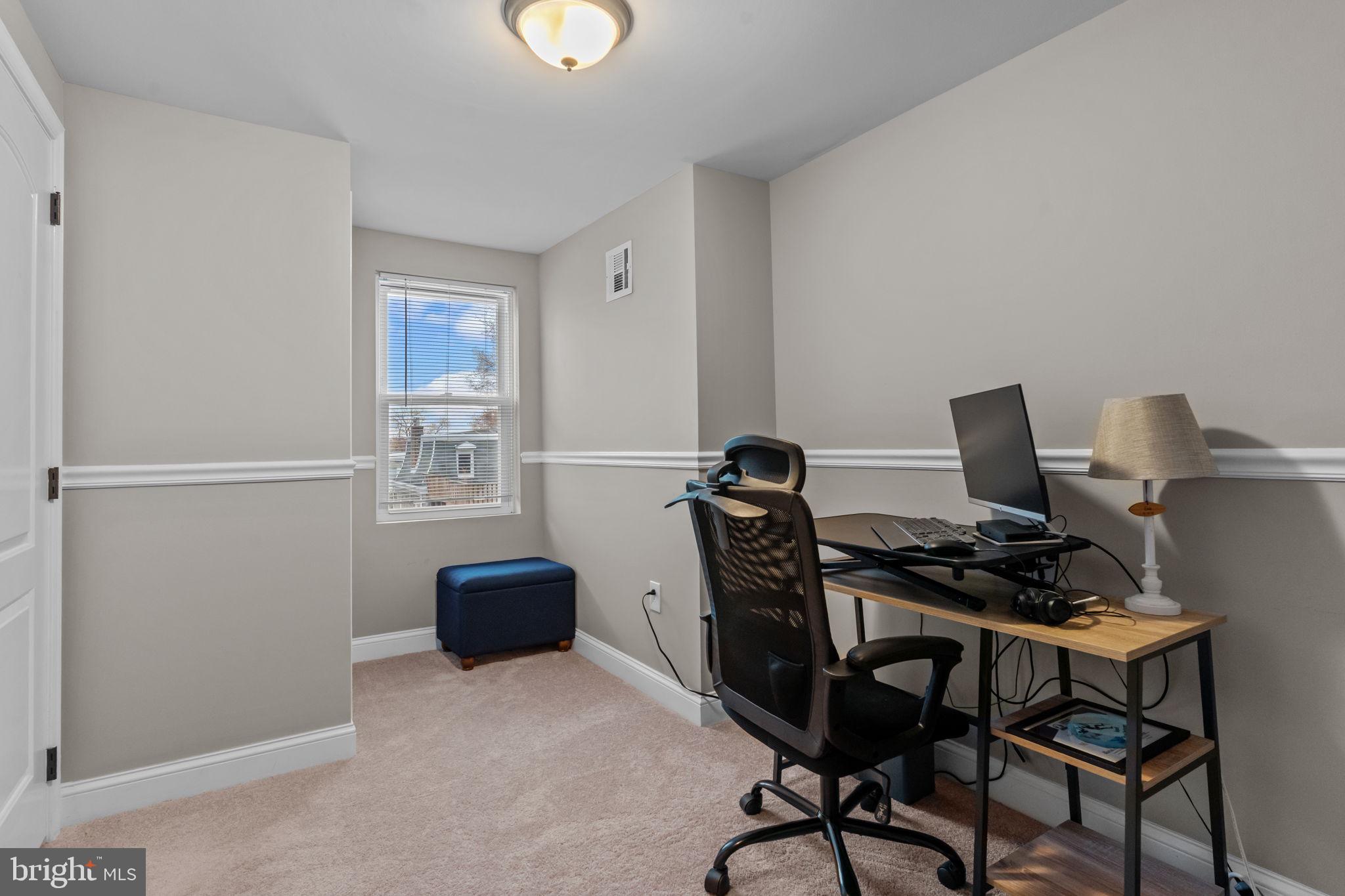 3554 New Queen Street Philadelphia, PA 19129 - Photo 22 of 39 a view of a workspace with furniture