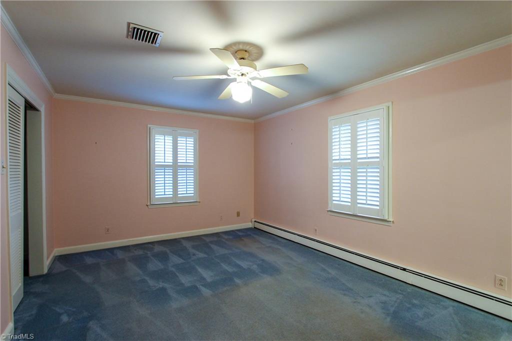 655 Quarterstaff Road Winston-Salem, NC 27104 - Photo 15 of 26 Gallery Image 15