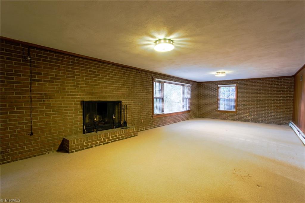 655 Quarterstaff Road Winston-Salem, NC 27104 - Photo 19 of 26 Gallery Image 19