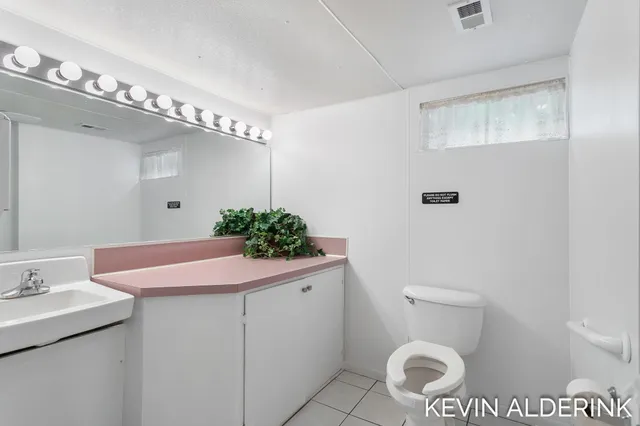 $259,900 | 2449 54th Street, Fennville, MI 49408