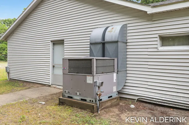 $259,900 | 2449 54th Street, Fennville, MI 49408