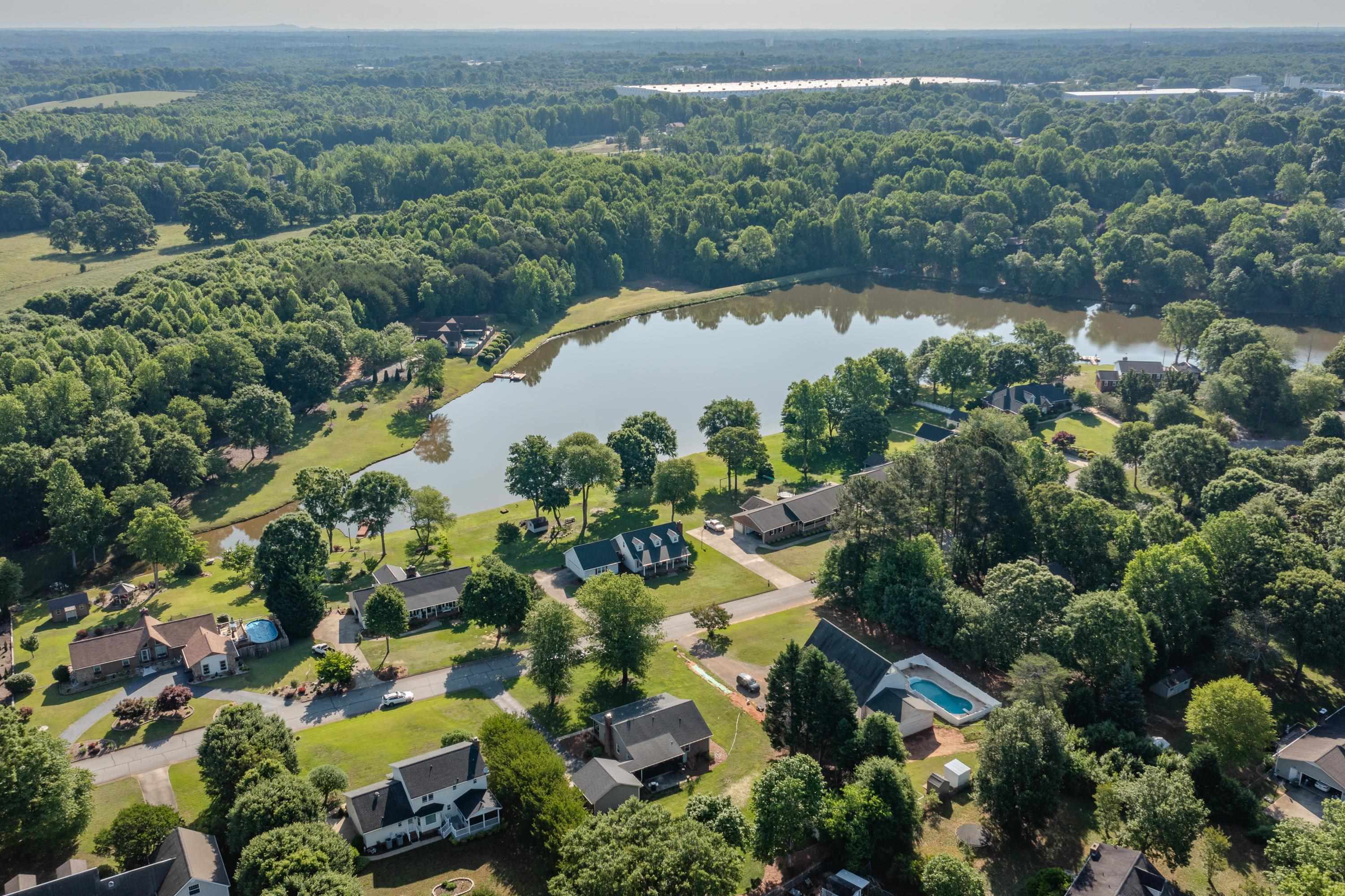 31 Chestnut Ridge Drive Inman, SC 29349 - Photo 3 of 26 Gallery Image 3