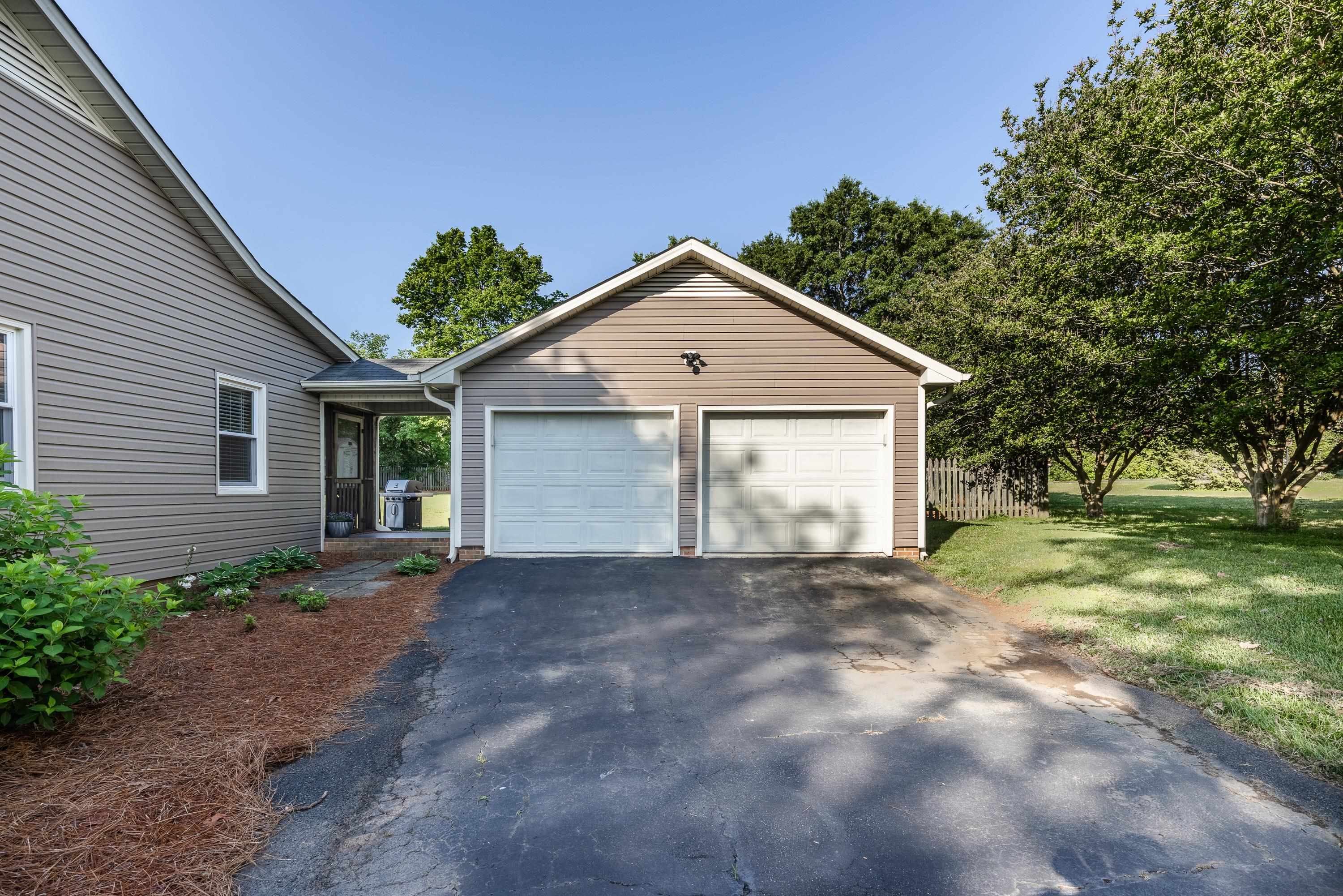 31 Chestnut Ridge Drive Inman, SC 29349 - Photo 7 of 26 Gallery Image 7