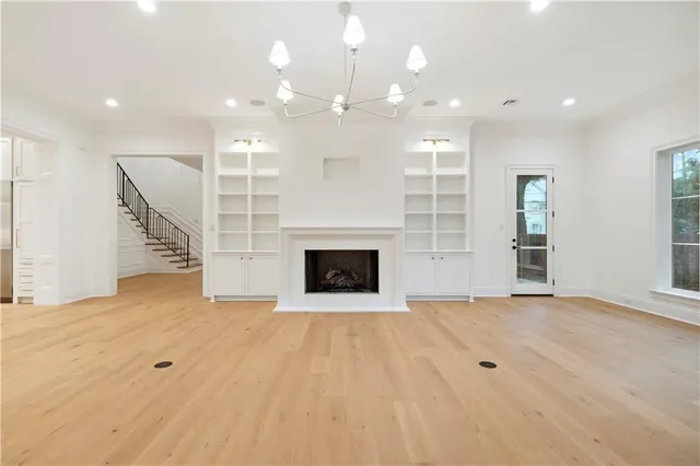 $2,499,000 | 200 Bellaire Drive, New Orleans, LA 70124