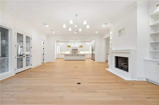 $2,499,000 | 200 Bellaire Drive, New Orleans, LA 70124