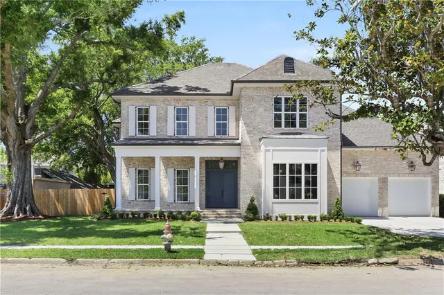 $2,499,000 | 200 Bellaire Drive, New Orleans, LA 70124