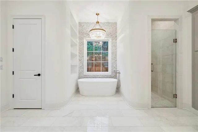 $2,499,000 | 200 Bellaire Drive, New Orleans, LA 70124