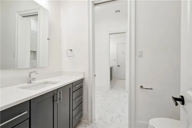 $2,499,000 | 200 Bellaire Drive, New Orleans, LA 70124