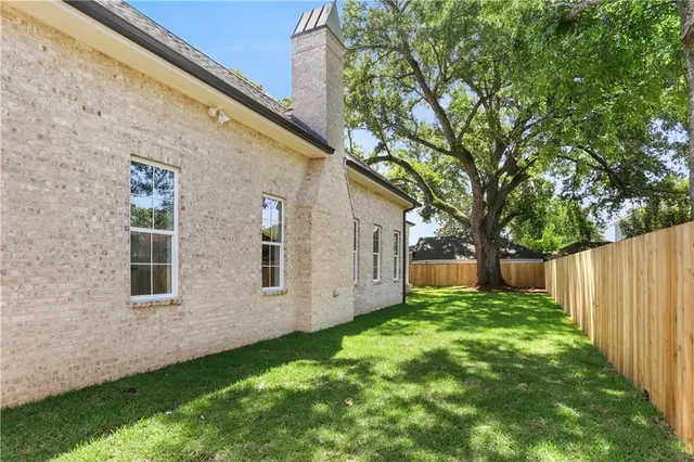 $2,499,000 | 200 Bellaire Drive, New Orleans, LA 70124