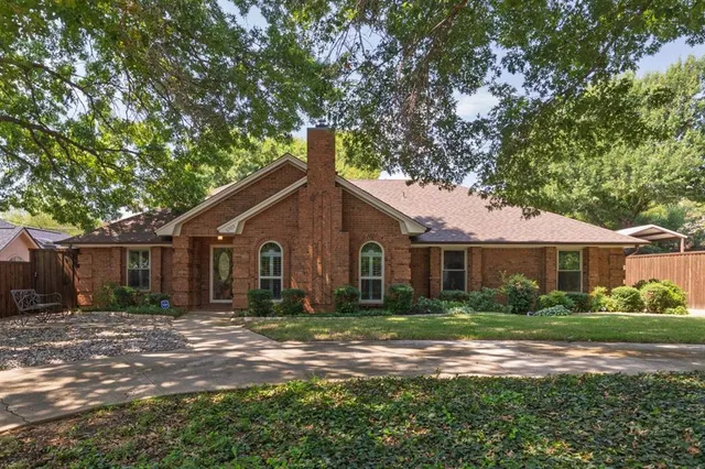 $565,000 | 6505 Parkway Avenue, North Richland Hills, TX 76182