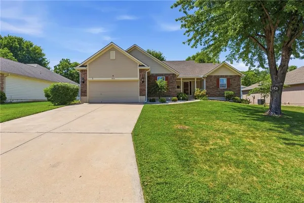 $365,000 | 1824 South Aztec Avenue, Independence, MO 64057
