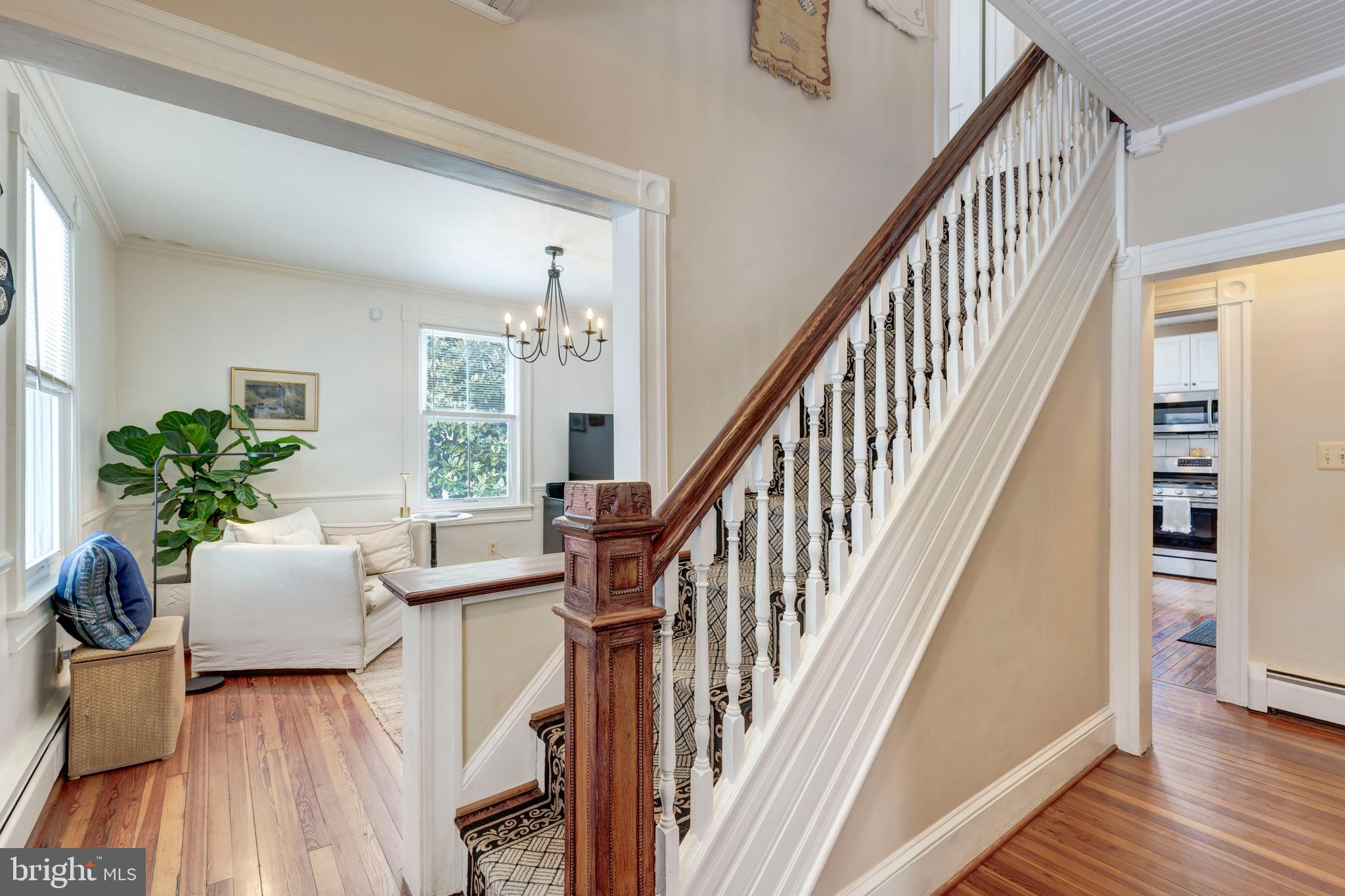 102 Pleasant Hill Road Owings Mills, MD 21117 - Photo 4 of 35 Foyer