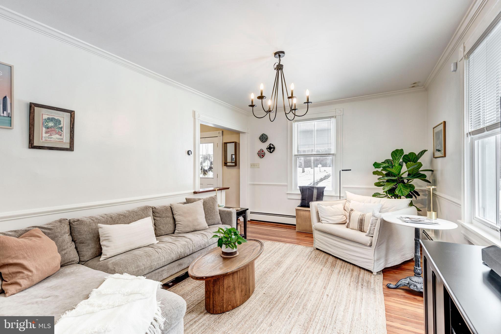 102 Pleasant Hill Road Owings Mills, MD 21117 - Photo 6 of 35 Living room