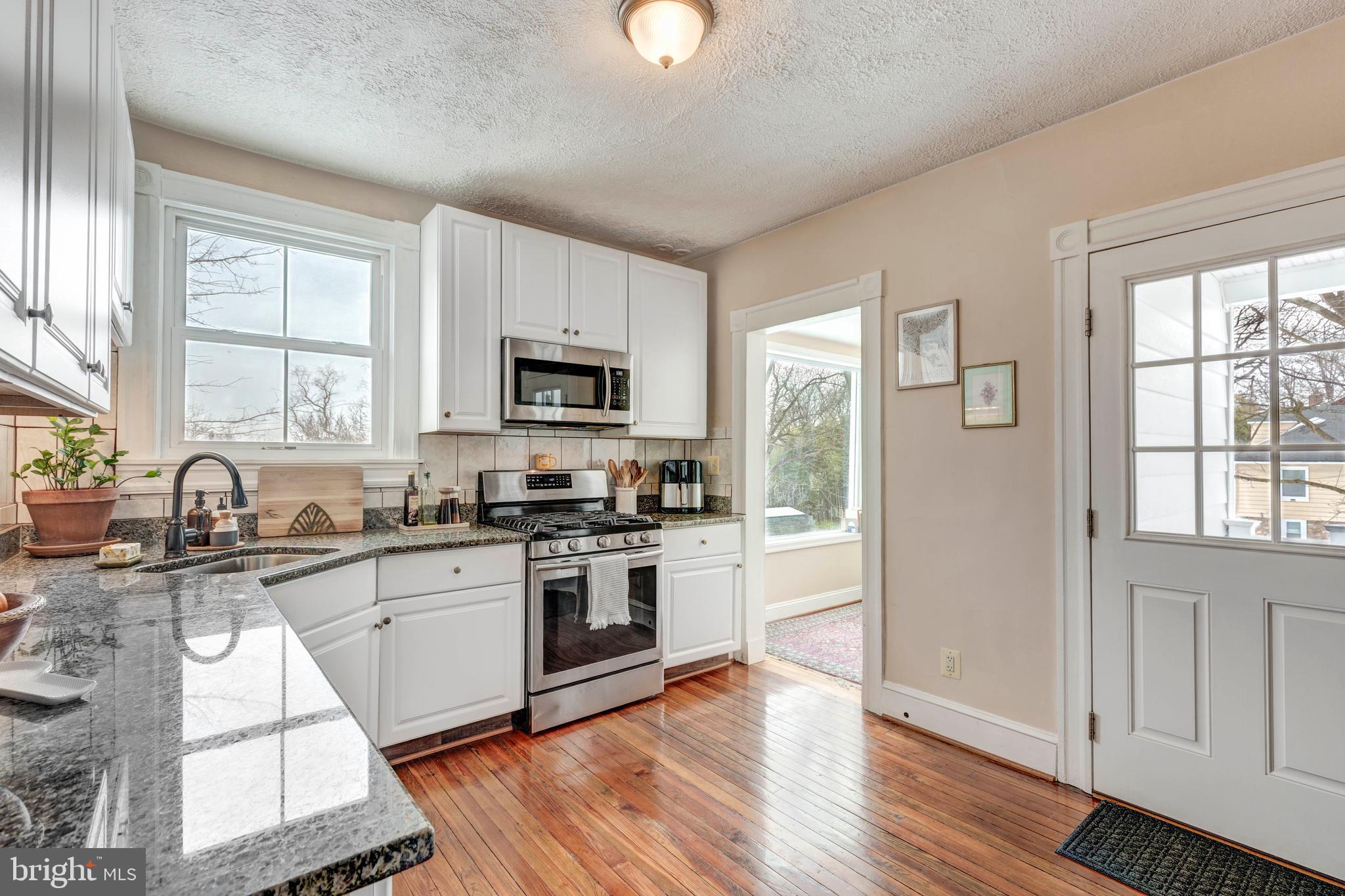 102 Pleasant Hill Road Owings Mills, MD 21117 - Photo 10 of 35 Kitchen