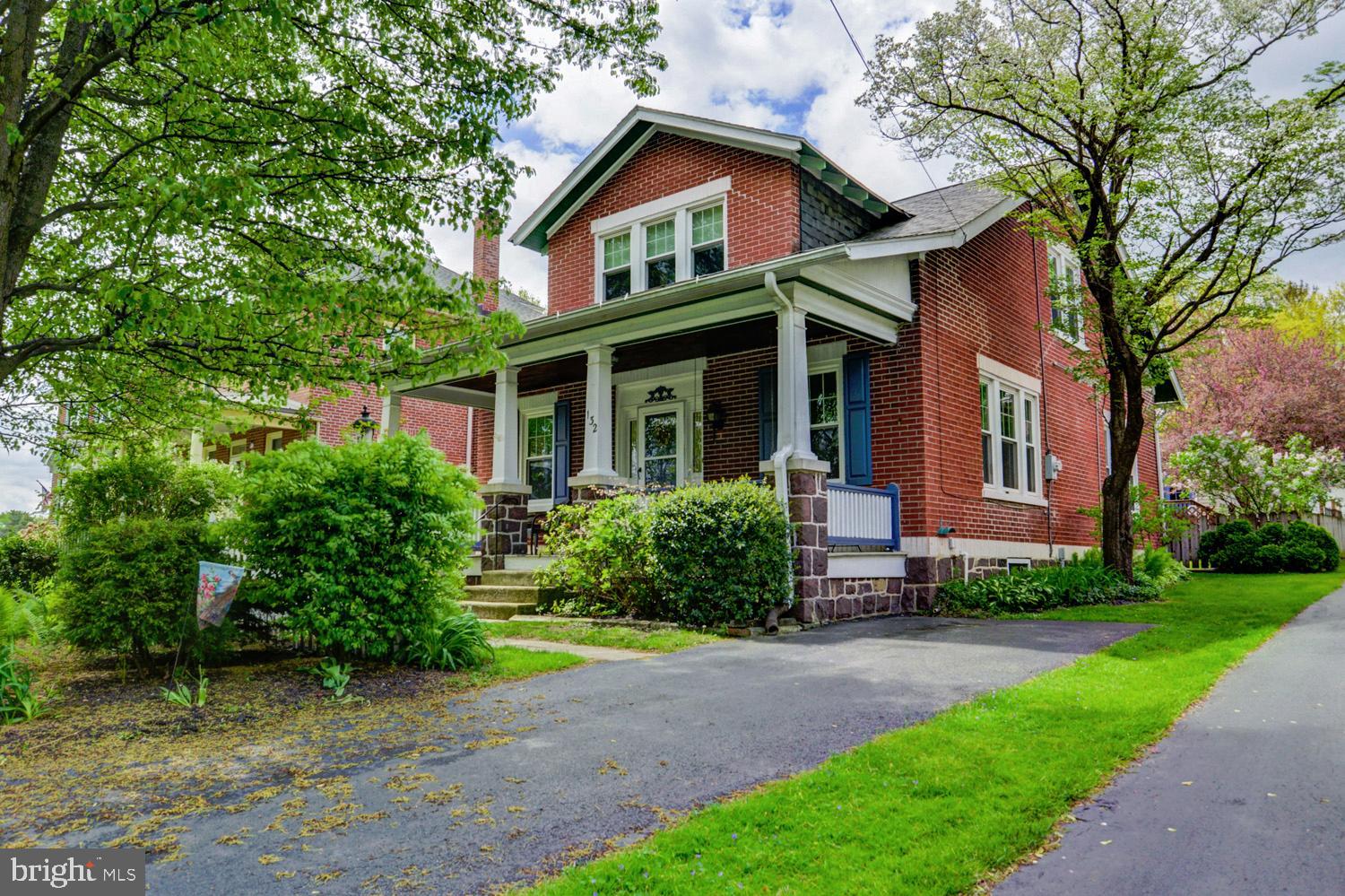 132 Charles Road Lancaster, PA 17603 - Photo 2 of 56 Gallery Image 2