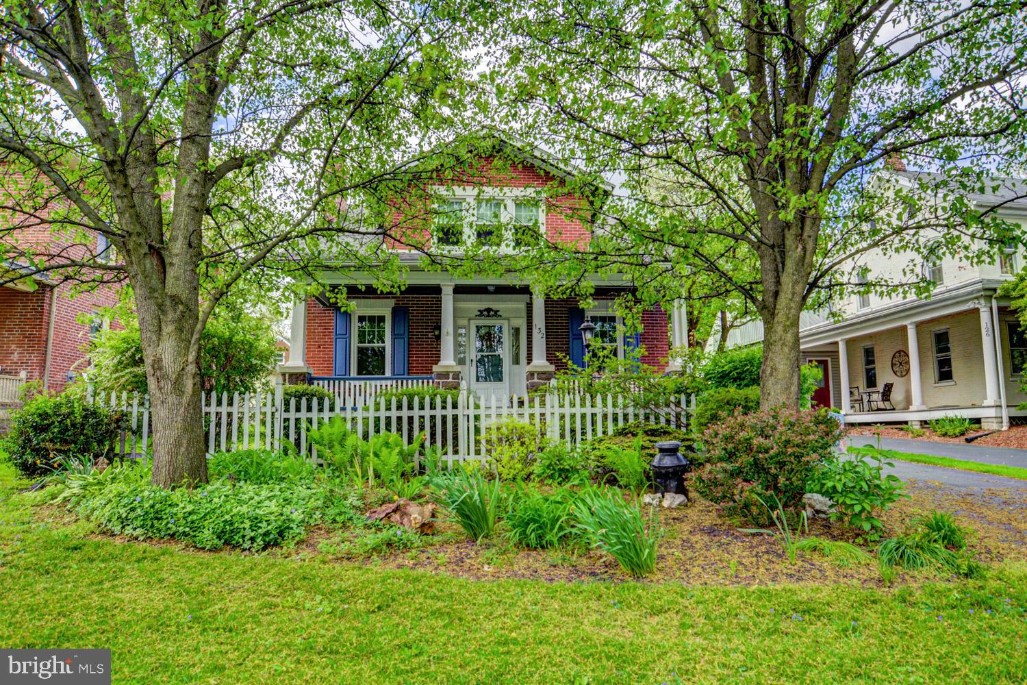 132 Charles Road Lancaster, PA 17603 - Photo 4 of 56 Gallery Image 4