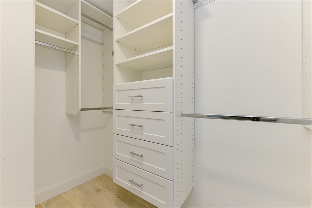 34 R Underhill Street, Unit 3 Winthrop, MA 02152 - Photo 12 of 17