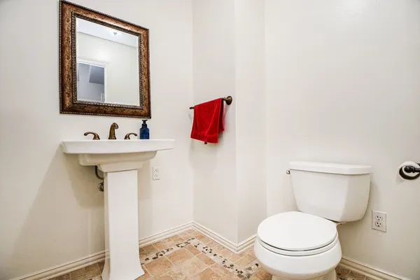 $389,000 | 14011 Wickersham Lane, Houston, TX 77077