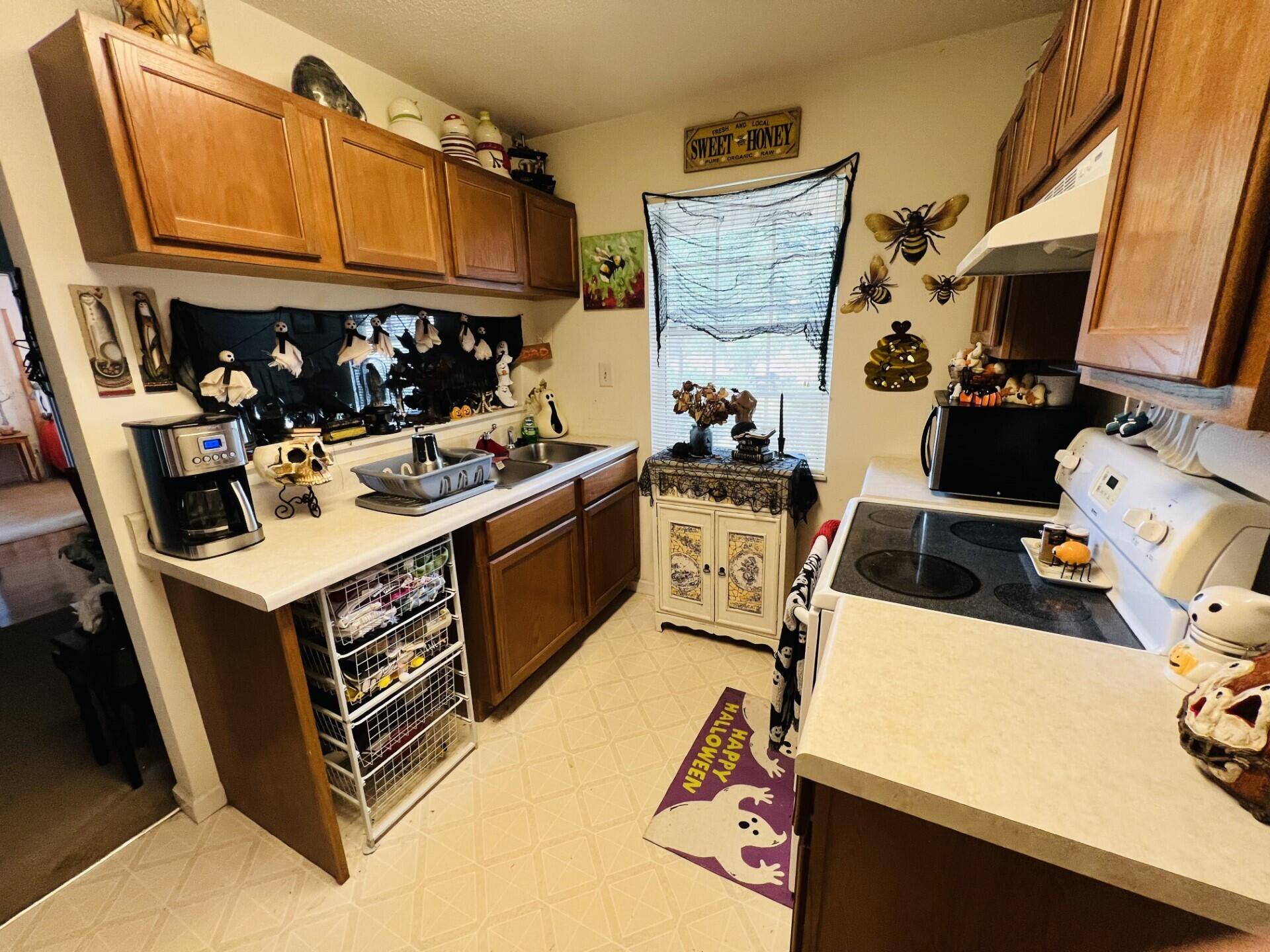7500 Gary White Road Corryton, TN 37721 - Photo 20 of 35 Gary White kitchen 3