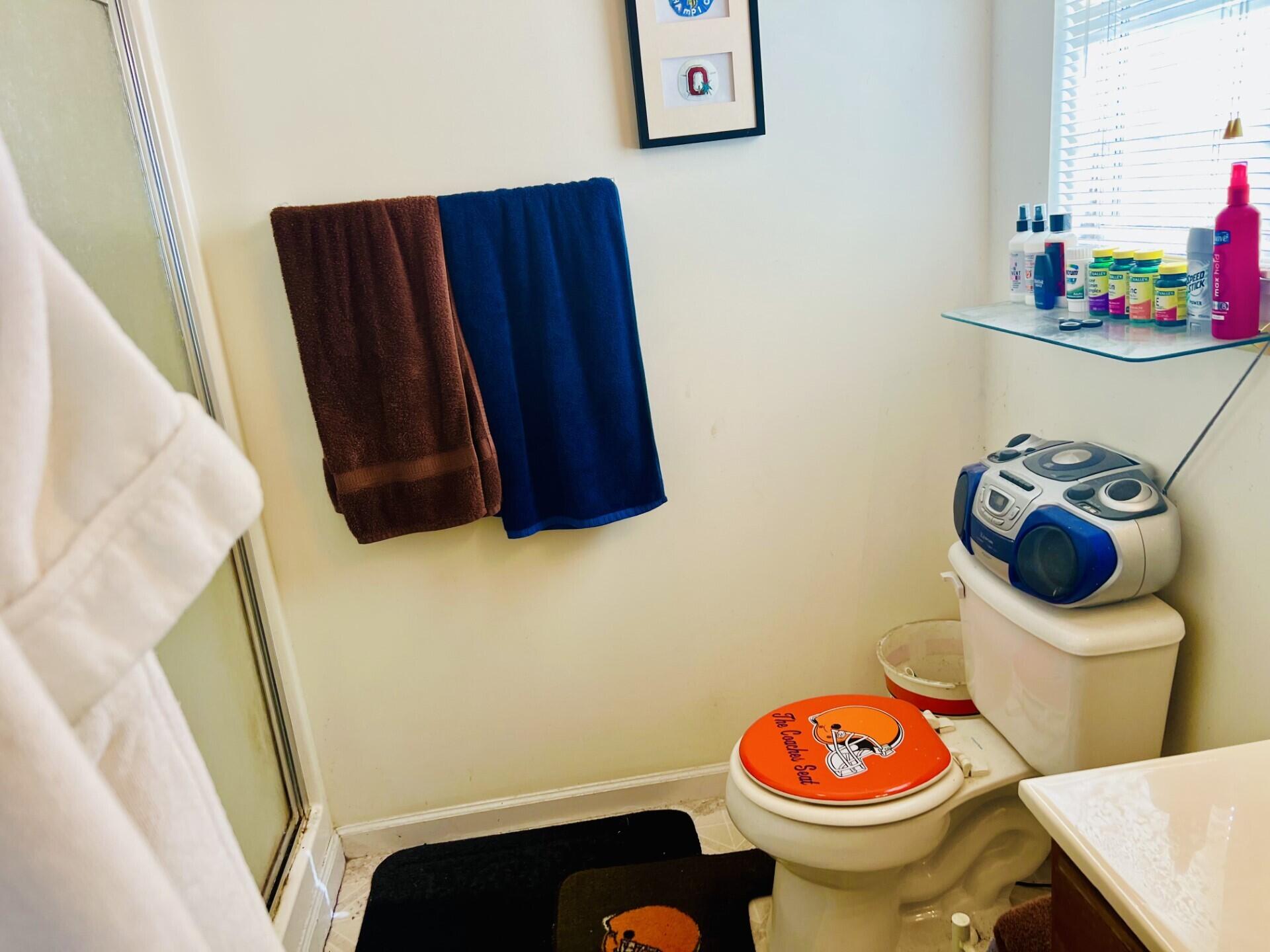 7500 Gary White Road Corryton, TN 37721 - Photo 27 of 35 Gary White Master Bath