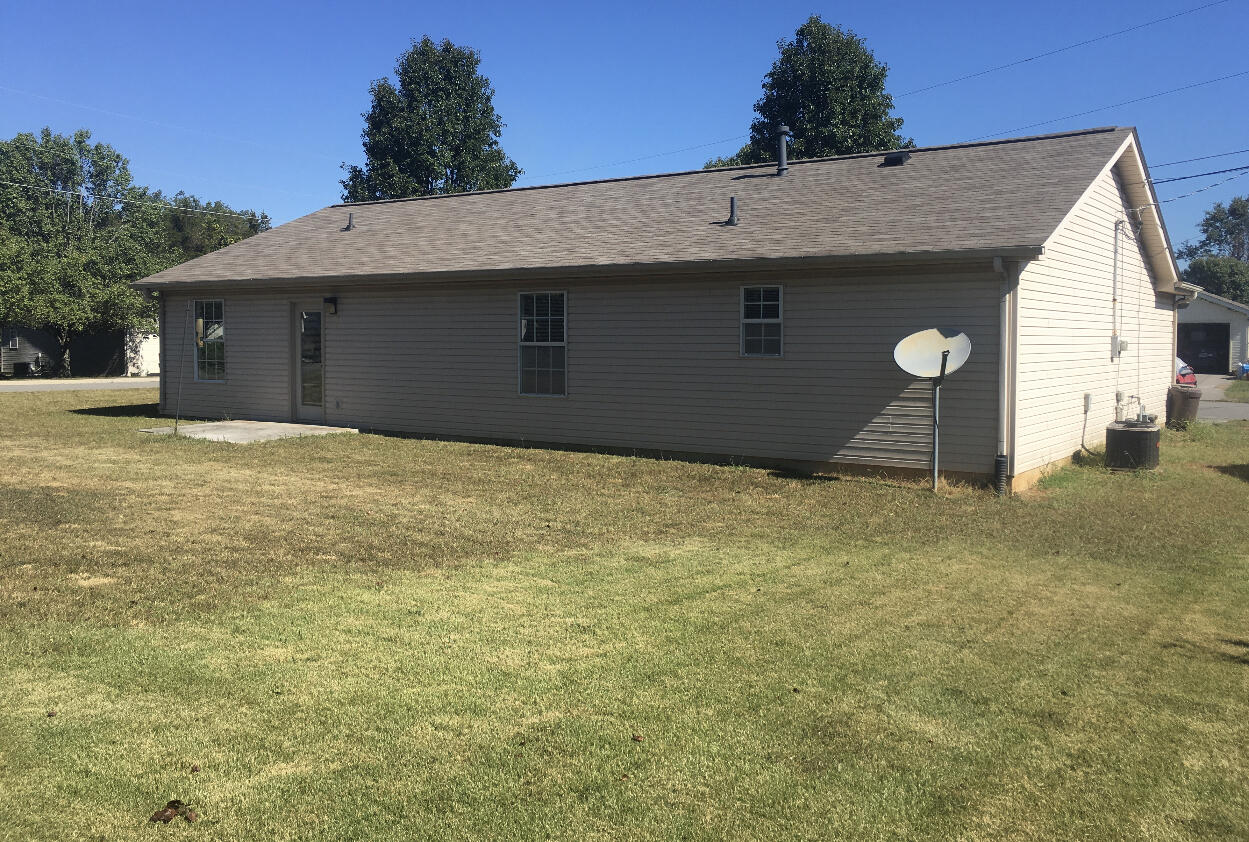 7500 Gary White Road Corryton, TN 37721 - Photo 10 of 35 7773C8A5-B3DA-4225-A8F5-9FB987287370