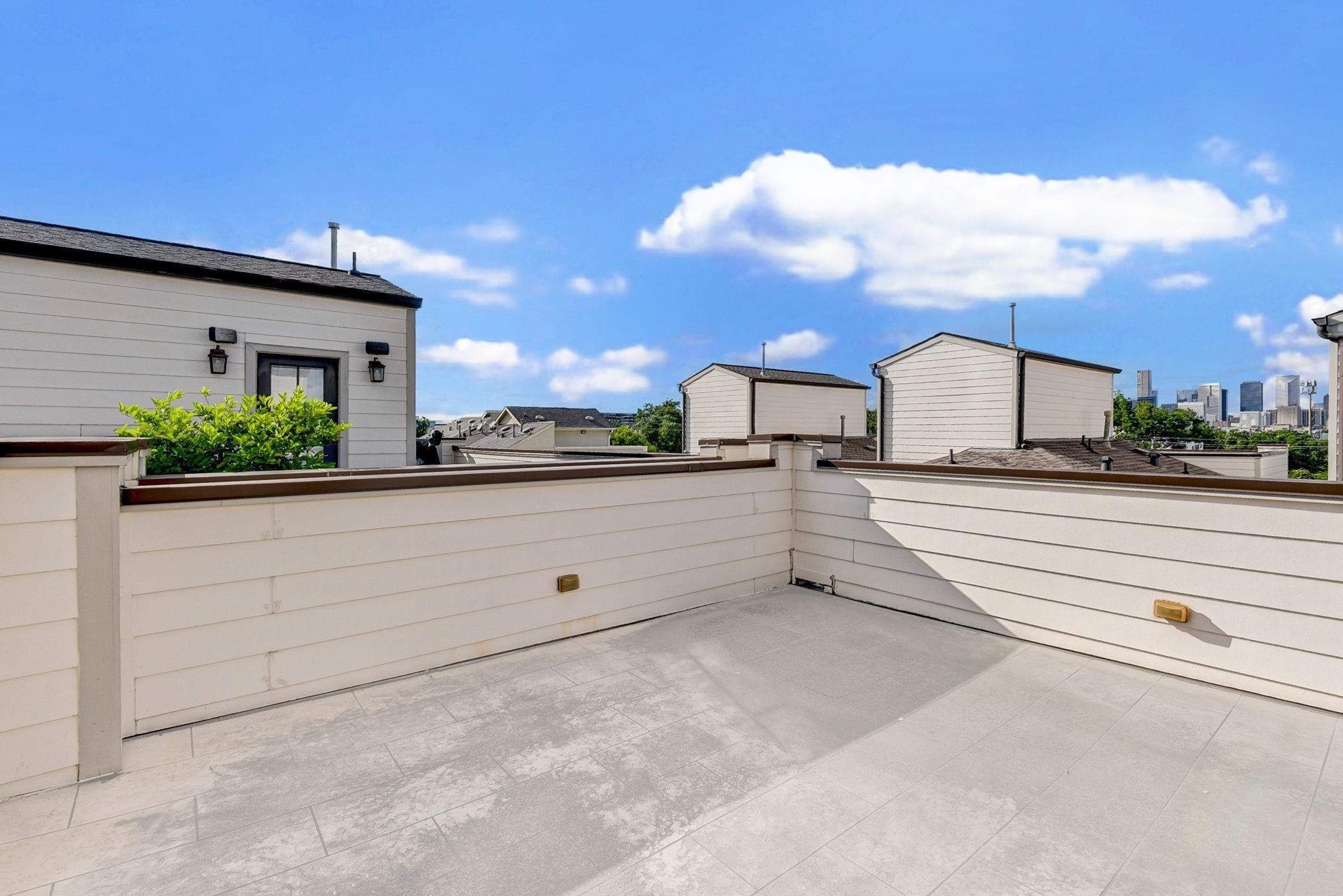 4506 Jackson Street Houston, TX 77004 - Photo 26 of 29 a view of a terrace