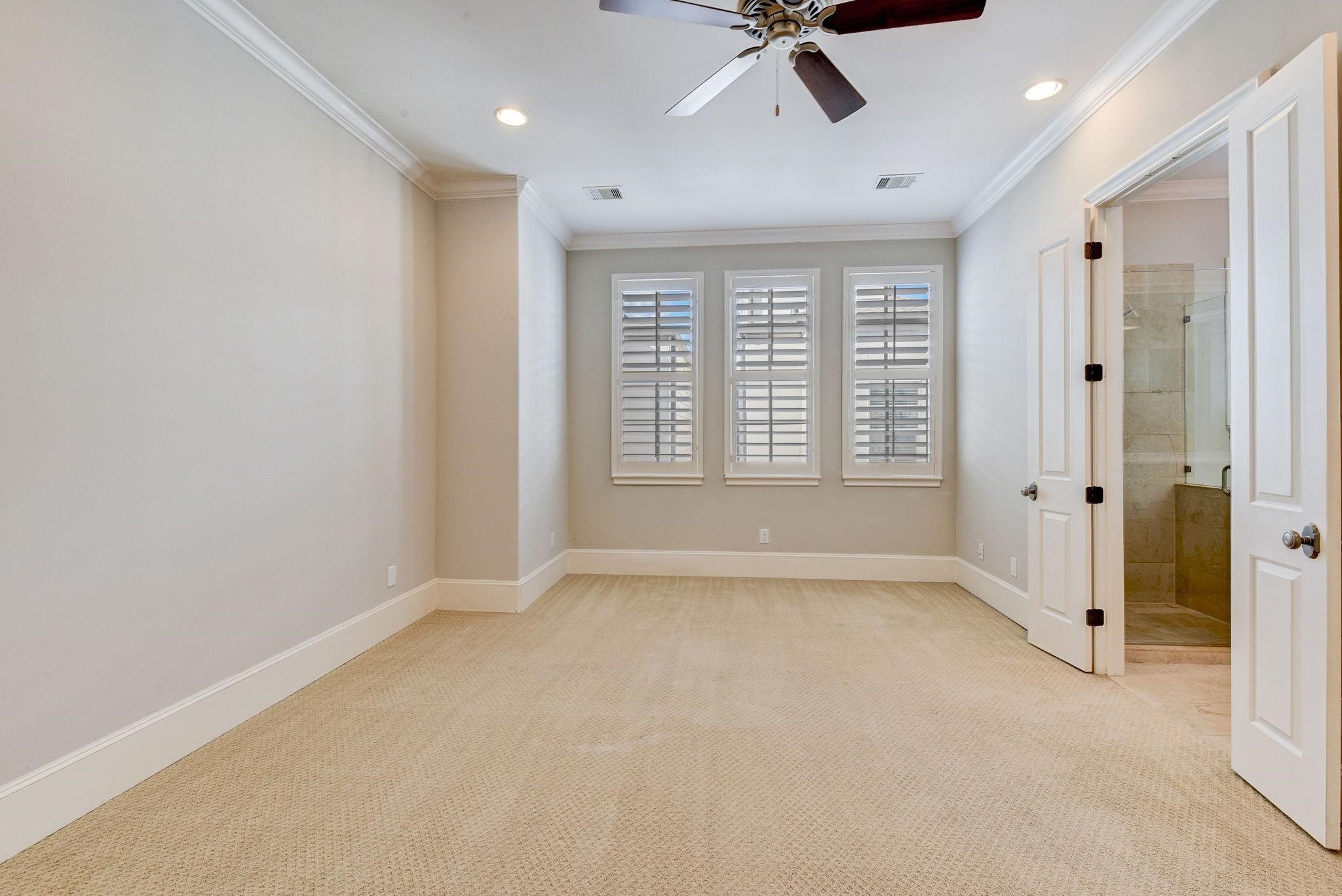 4506 Jackson Street Houston, TX 77004 - Photo 5 of 29 a view of an empty room with a window
