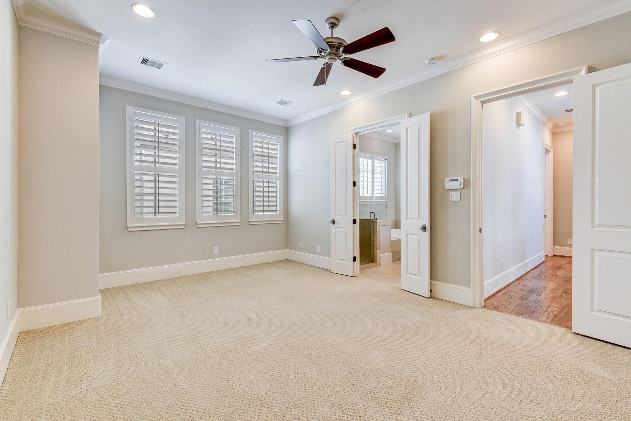 4506 Jackson Street Houston, TX 77004 - Photo 6 of 29 a view of an empty room with a window